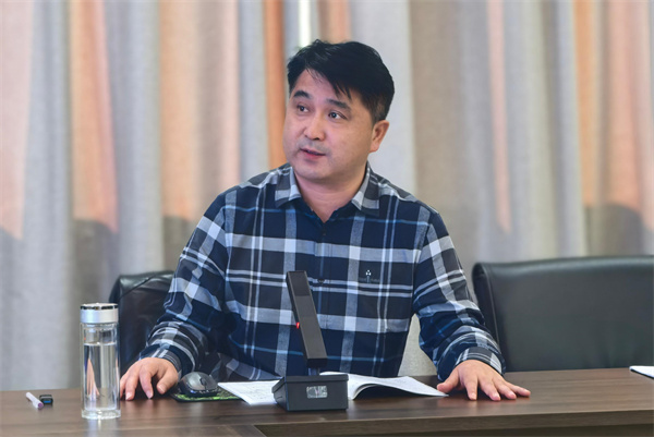 葛文庚发言.jpg 葛文庚发言.jpg