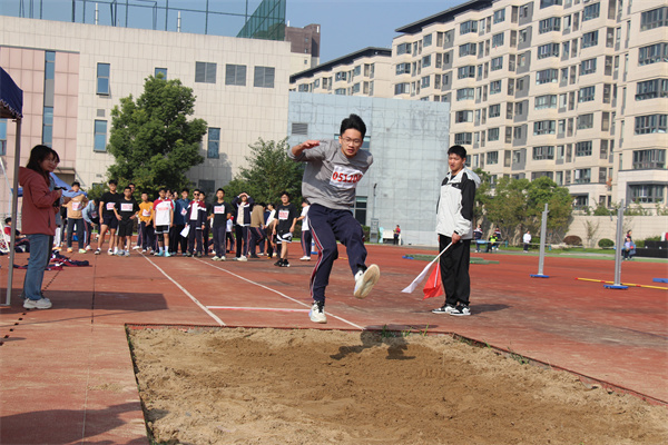 IMG_2098.jpg IMG_2098.jpg