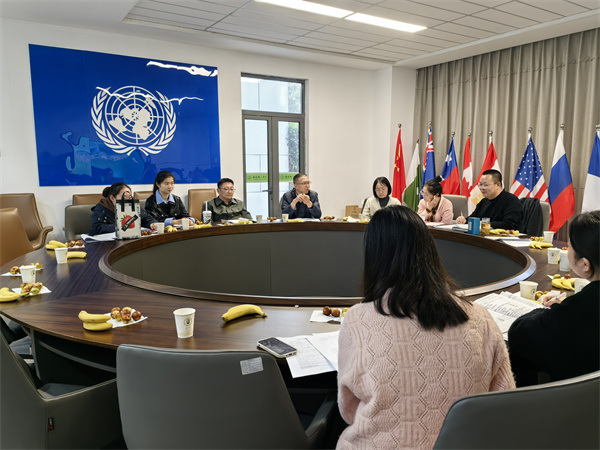 评课环节.jpg 评课环节.jpg