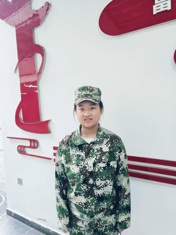 高一（8）班 杨歆然.jpg