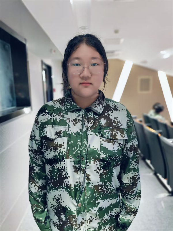 高一（7）班 高艺馨.jpg