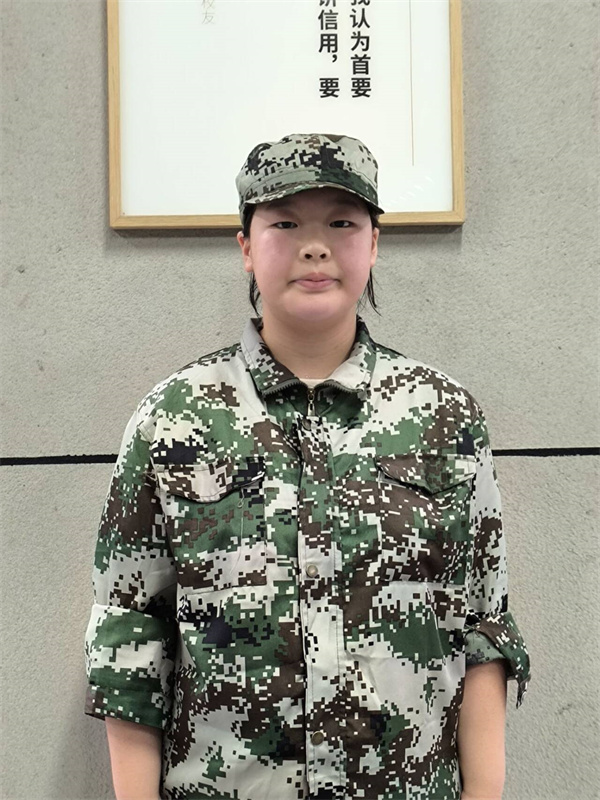 高一（2）班 刘静雅.jpg