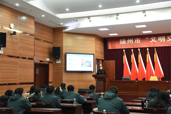 水上安全讲座.jpg 水上安全讲座.jpg