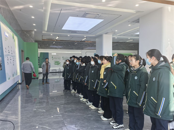 了解公司背景1.jpg 了解公司背景1.jpg