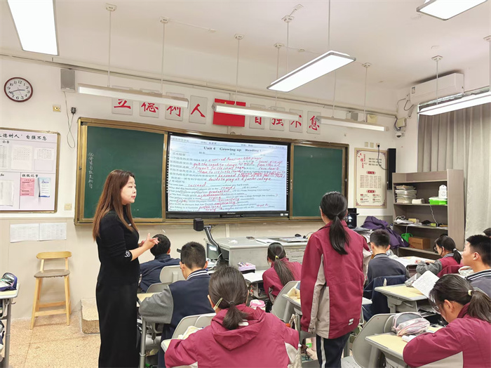 上课.jpg 上课.jpg