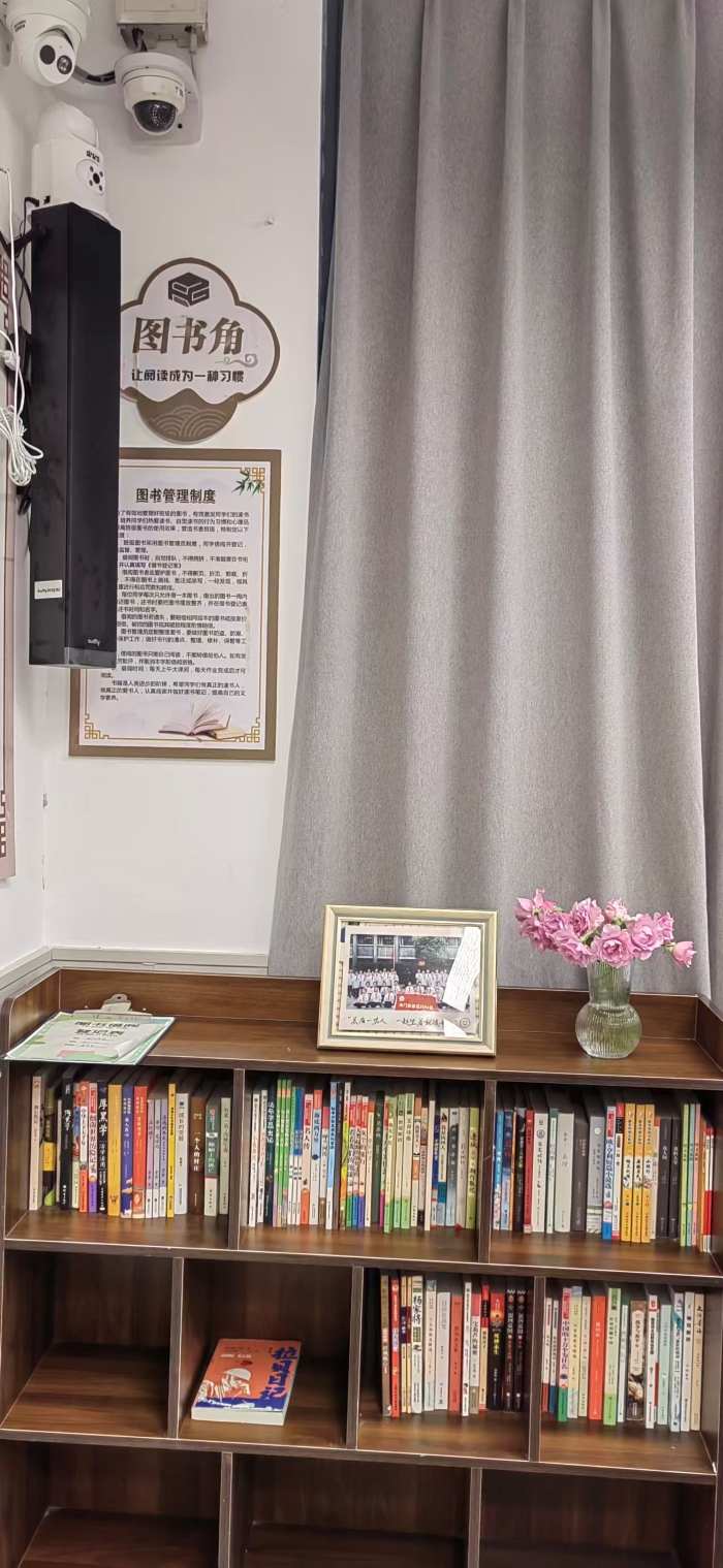 初二（15）班.jpg