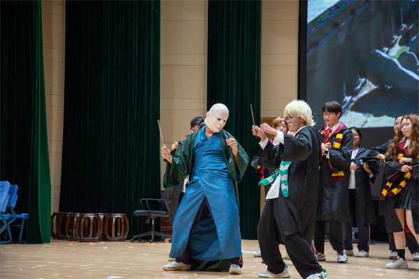 高二 4 哈利波特.jpg