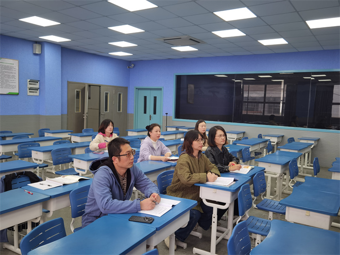 组内老师听课.jpg