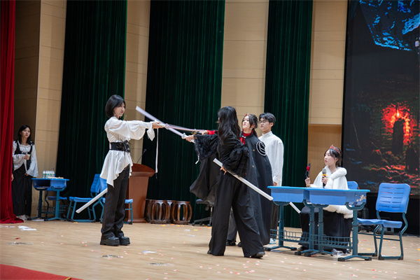 高二 1 哈姆雷特.jpg