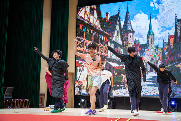 高二 6 皇帝的新装.jpg