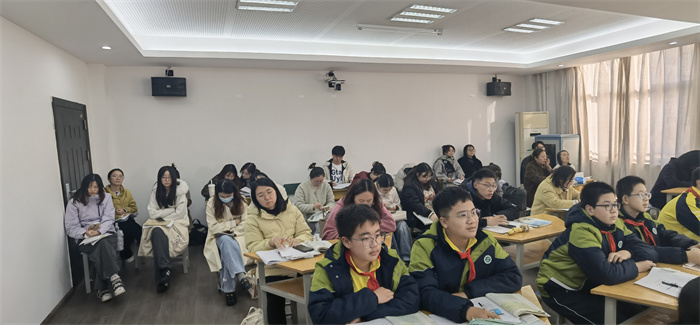 1_3 观课教师.jpg