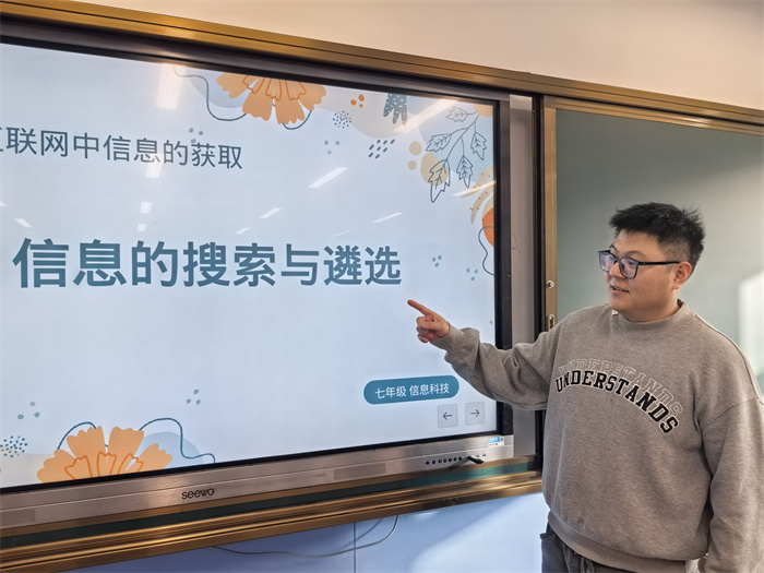 俞灏.jpg 俞灏.jpg