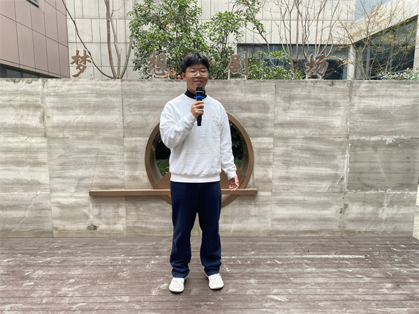 《最长的电影》.jpg 《最长的电影》.jpg