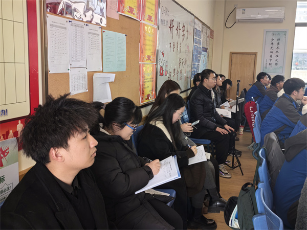 化学组试卷讲评课听课现场.jpg