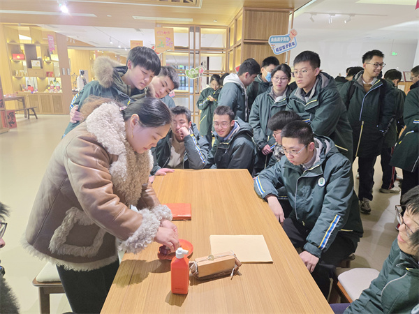 互动体验3.jpg