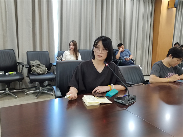 北京新东方备课组长发言.jpg