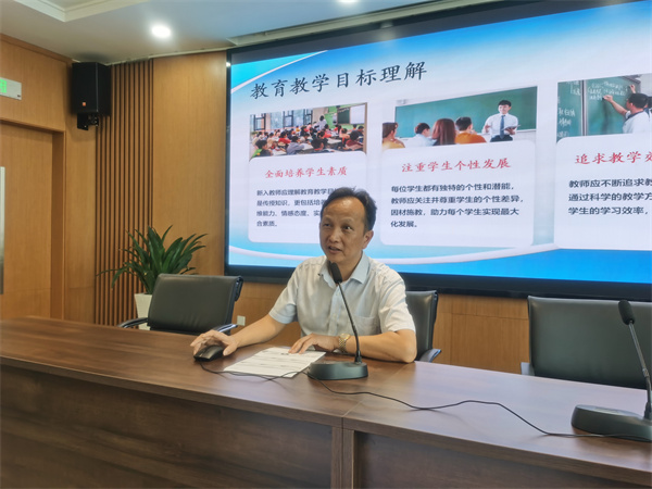 胡立军主任.jpg