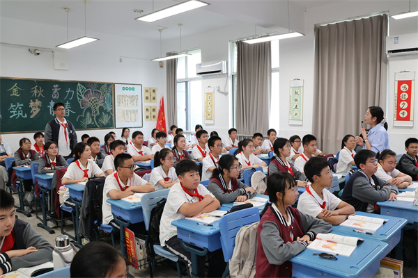 地理体育组：学生课堂.jpg