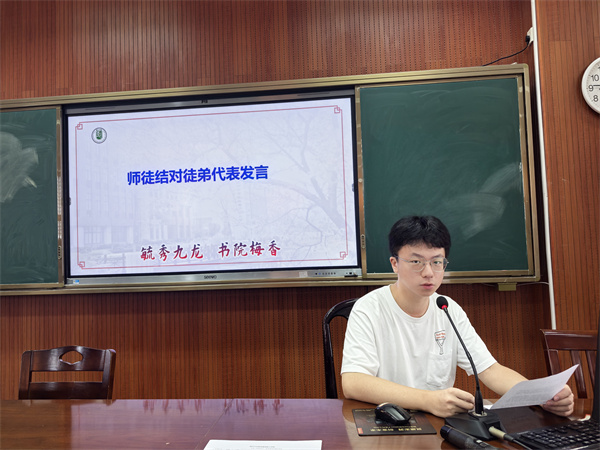 27e742cfcf4008cd.jpg