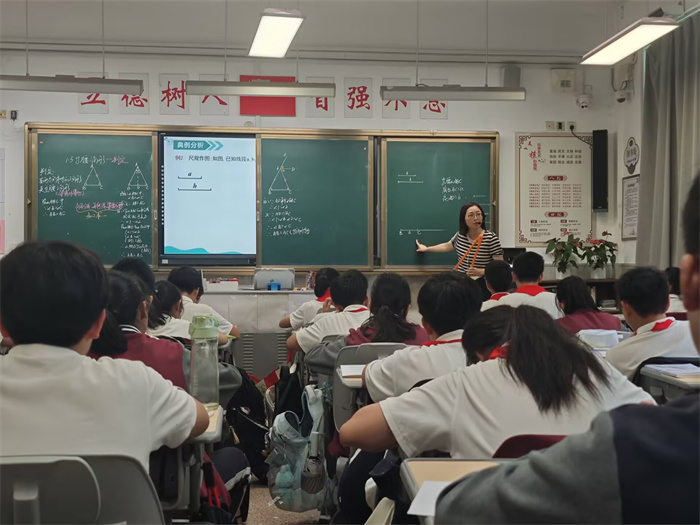 课堂照片2.jpg