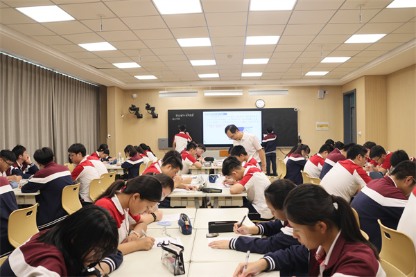 数学组：学生课堂（高中）.jpg