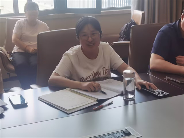 吴娟老师评课.jpg