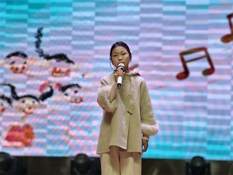 1 赵徐萌9 《天亮以前说再见》.jpg