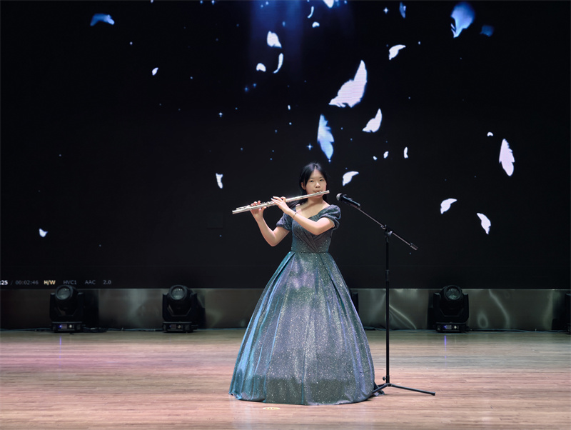 8 初二4班 吕孟冉.jpg