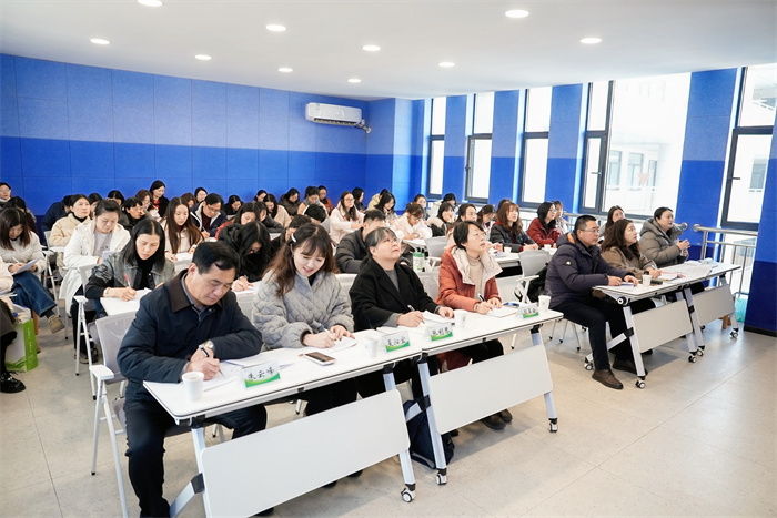 1_0 齐聚一堂.jpg