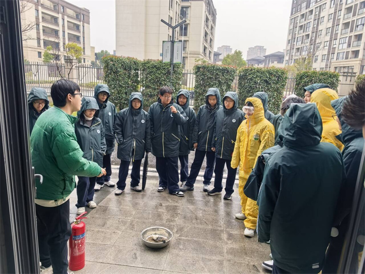 图片2.jpg 图片2.jpg