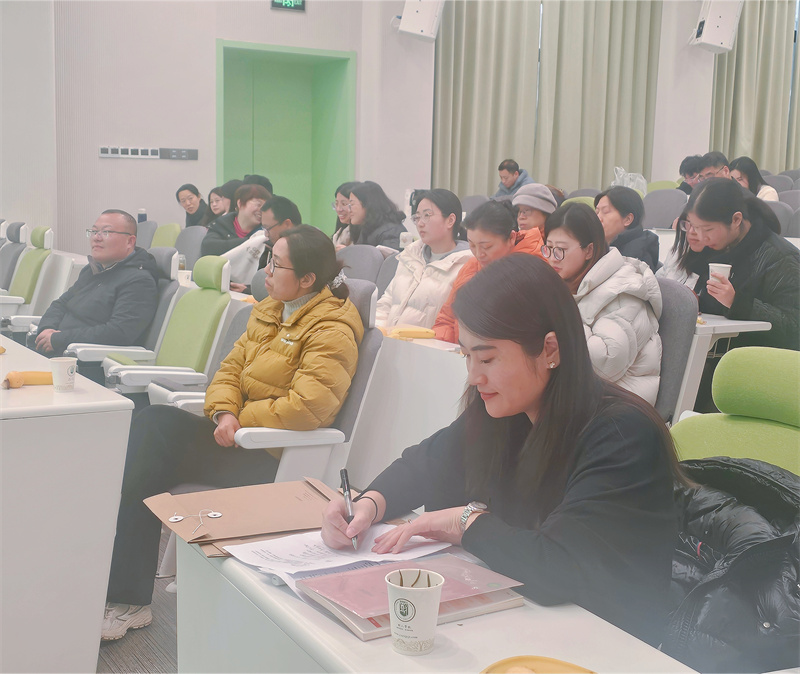 教师评课.jpg 教师评课.jpg