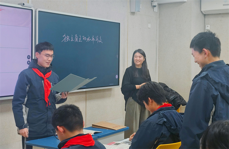 学生展示.jpg