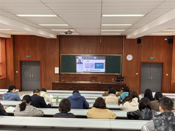 九龙湖1.jpg 九龙湖1.jpg