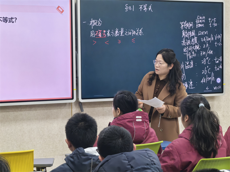 吉宝珠老师课堂风采.jpg