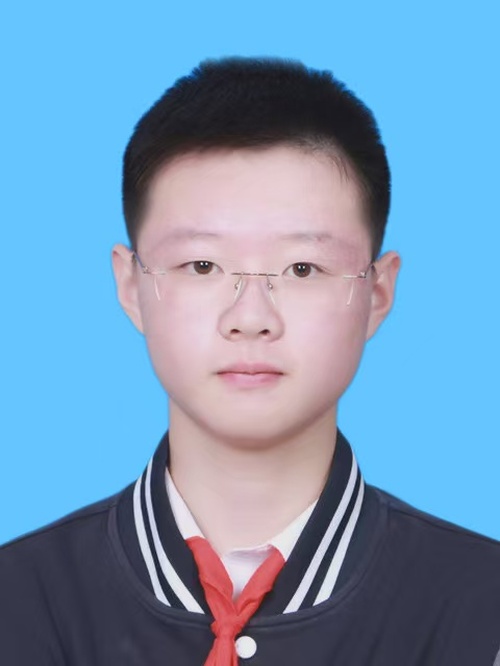 14 周子豪_500px.jpg