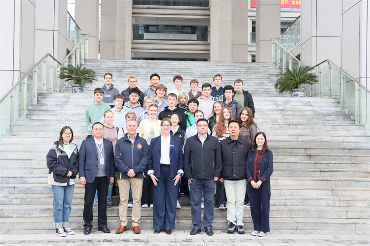 6X2A3734.jpg 6X2A3734.jpg