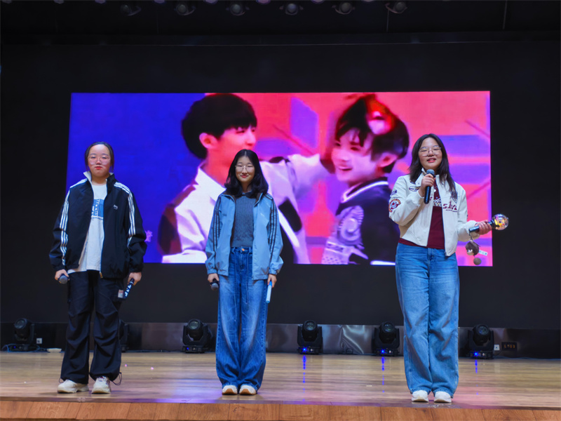 4 歌曲.jpg 4 歌曲.jpg