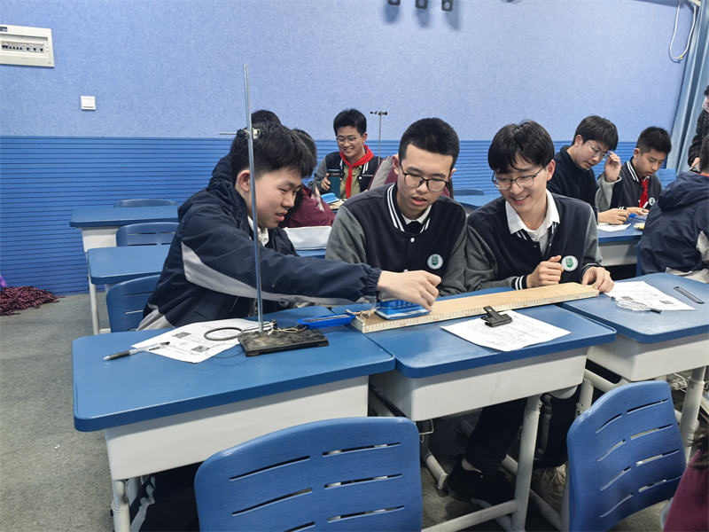 学生.jpg 学生.jpg