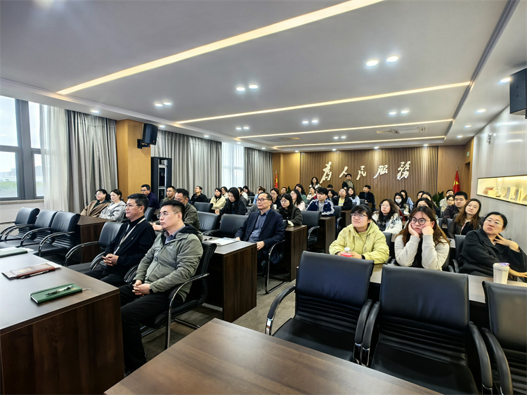 高一年级全体教师参会.jpg 高一年级全体教师参会.jpg