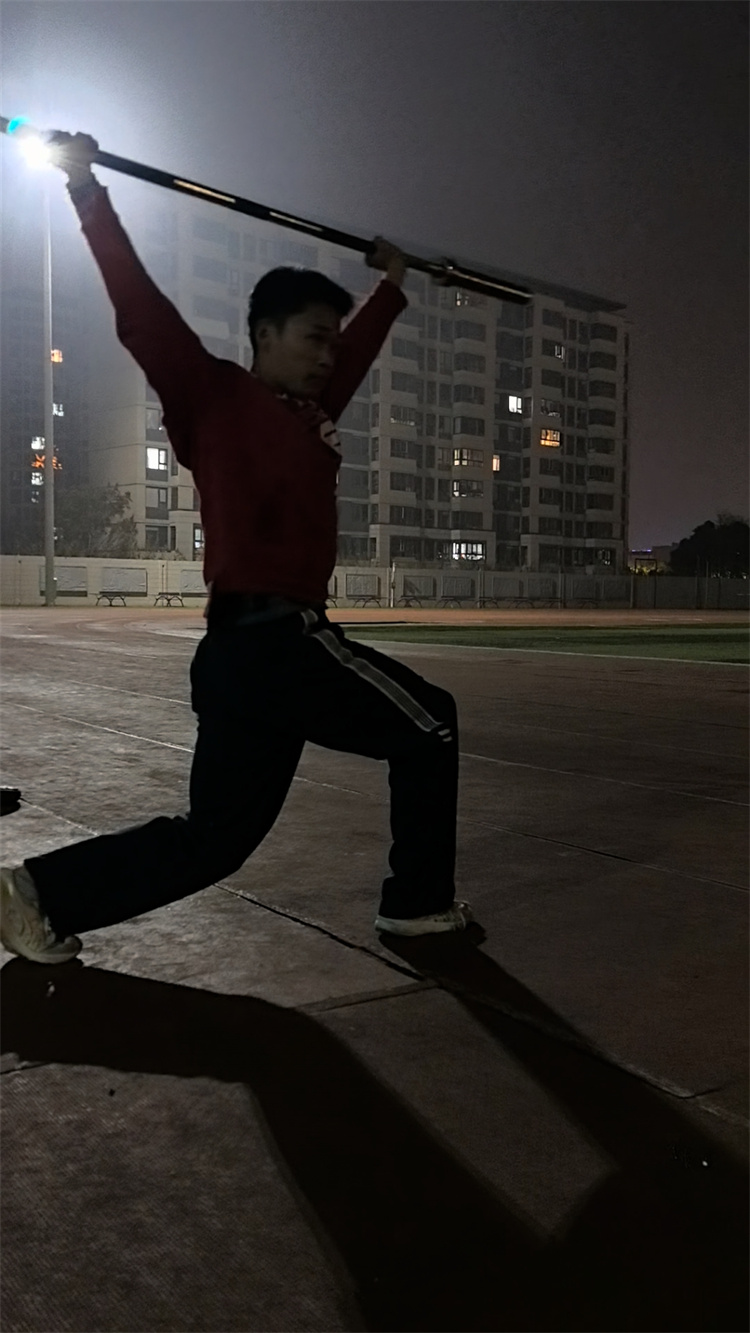 刻苦训练2.jpg