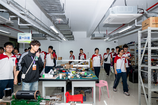 参观南京理工大学5.jpg
