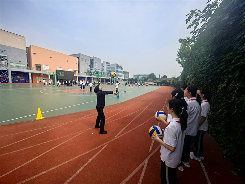 王蓉蓉.jpg