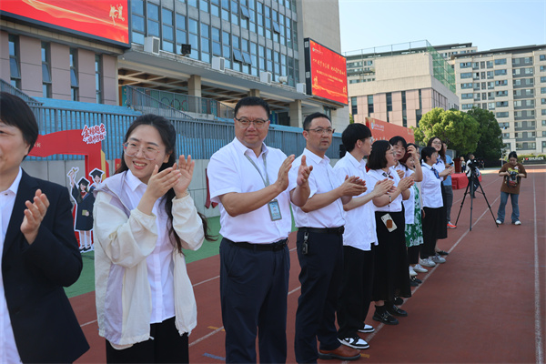 入场2.jpg