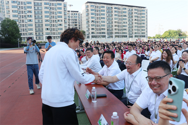 高三合唱3.jpg