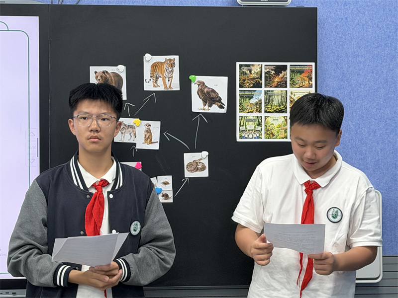 杨老师课堂学生展示3.jpg