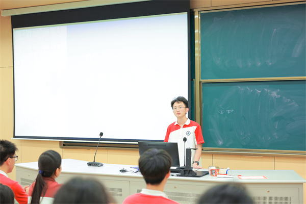 部长发言.jpg 部长发言.jpg