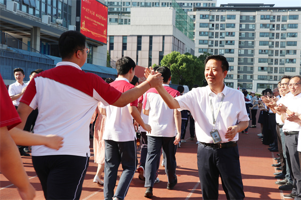 入场3.jpg