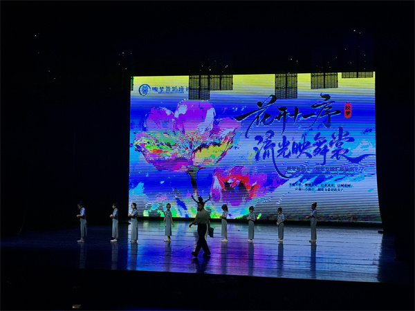 照片3.jpg 照片3.jpg