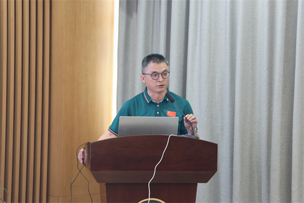 汪柳主任介绍2027届学情.jpg