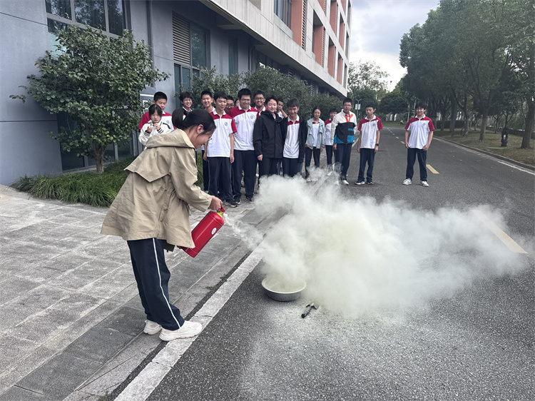 图片三.jpg